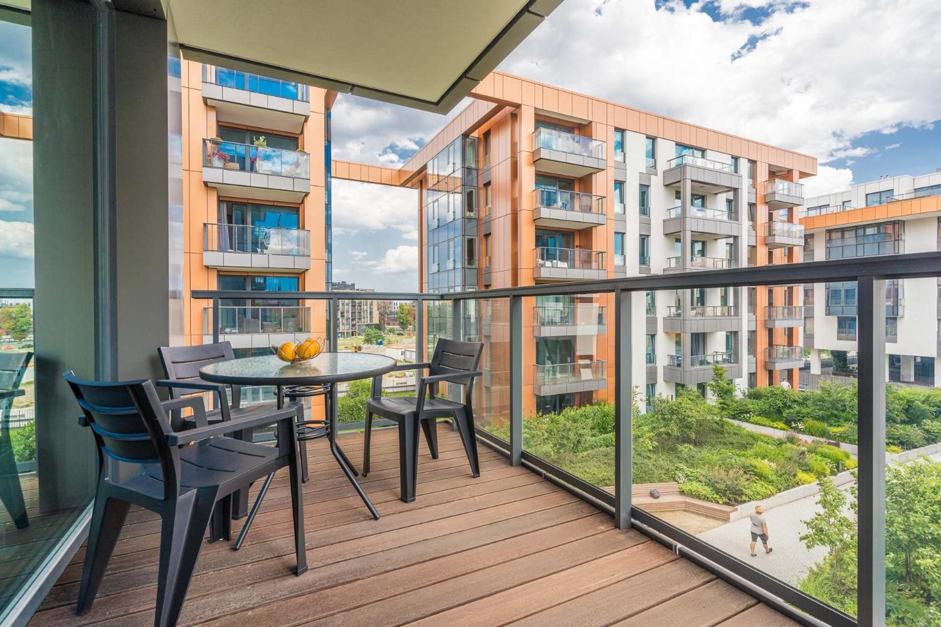 Blue Mandarin Riverside Premium Sauna & Gym Гданск Екстериор снимка